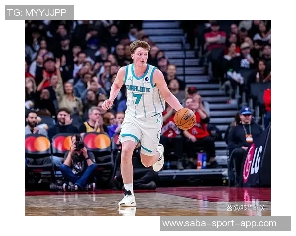 克尼佩尔表现出色助力球队胜利12投7中三分命中率高达55